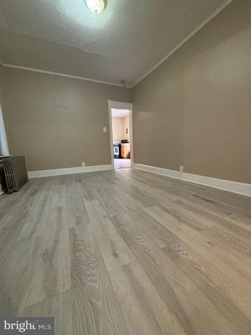 16 BARNT AVE, Trenton, NJ 08611