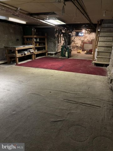 16 BARNT AVE, Trenton, NJ 08611