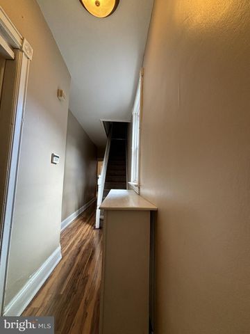 16 BARNT AVE, Trenton, NJ 08611