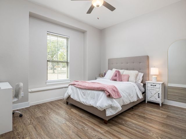 901 Clark CV, Buda, TX 78610