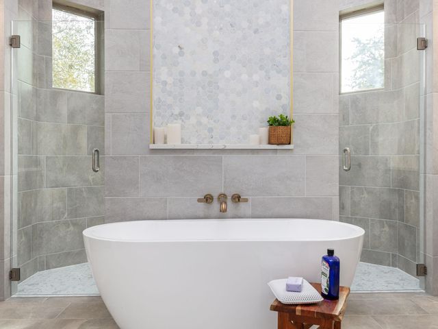 901 Clark CV, Buda, TX 78610