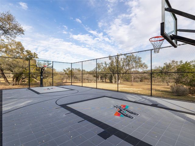 901 Clark CV, Buda, TX 78610