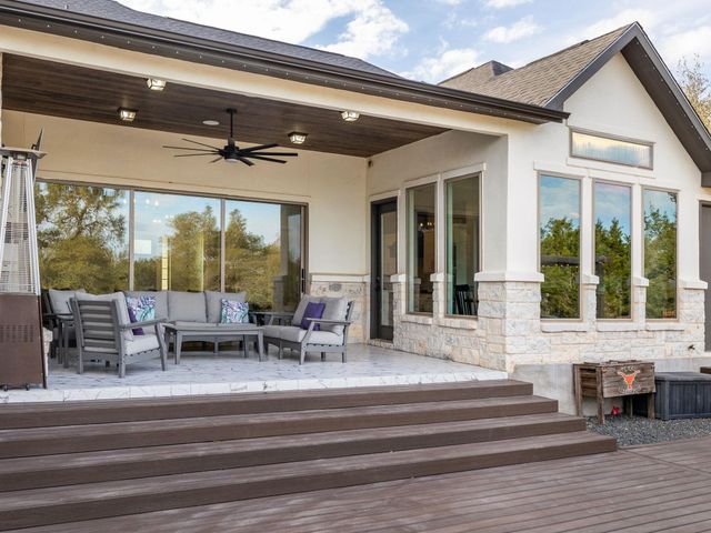 901 Clark CV, Buda, TX 78610