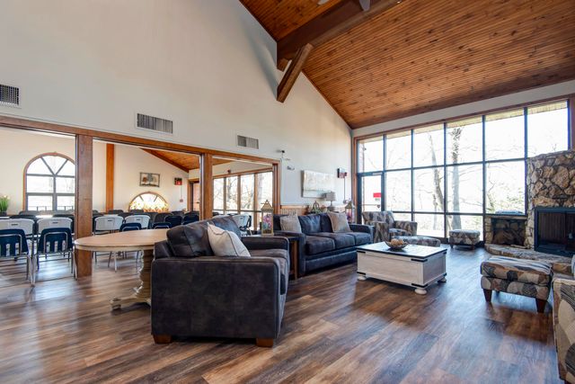 18 Bradford Place 534, Branson, MO 65616