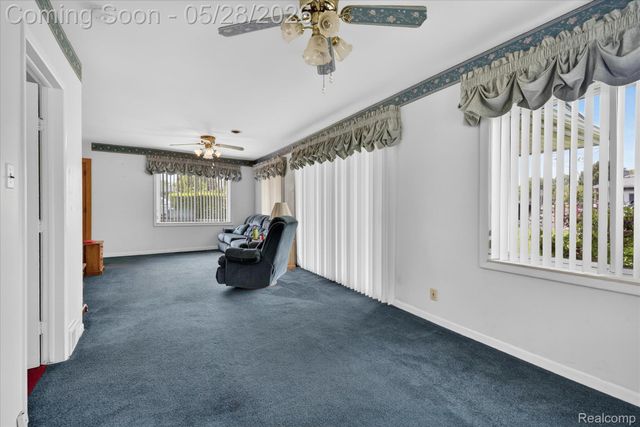 29886 Pointe Drive, Gibraltar, MI 48173