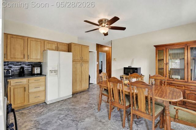 29886 Pointe Drive, Gibraltar, MI 48173