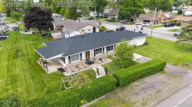 29886 Pointe Drive, Gibraltar, MI 48173