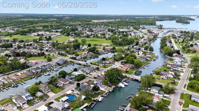 29886 Pointe Drive, Gibraltar, MI 48173