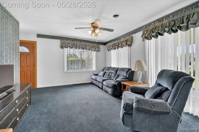 29886 Pointe Drive, Gibraltar, MI 48173