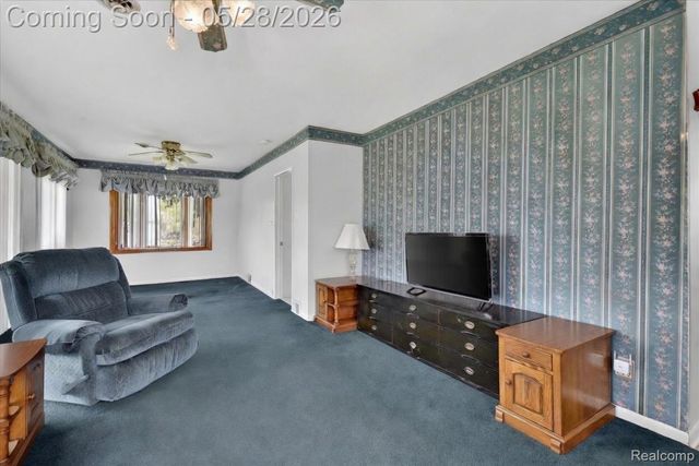 29886 Pointe Drive, Gibraltar, MI 48173