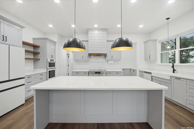 120 County Road 3828, San Antonio, TX 78253