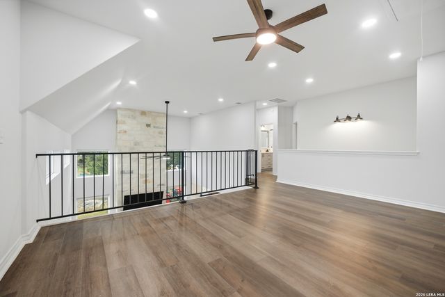 120 County Road 3828, San Antonio, TX 78253
