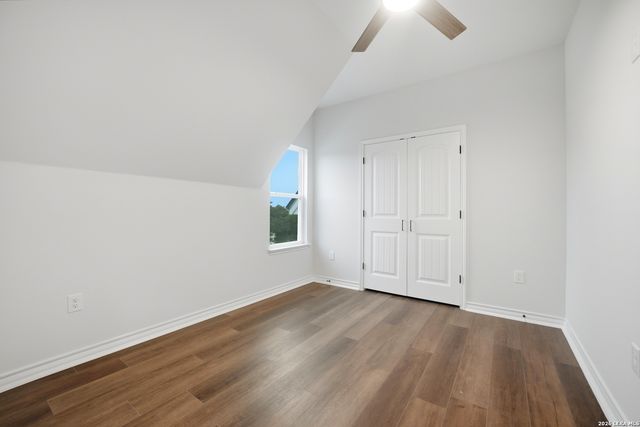120 County Road 3828, San Antonio, TX 78253