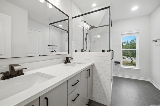 120 County Road 3828, San Antonio, TX 78253
