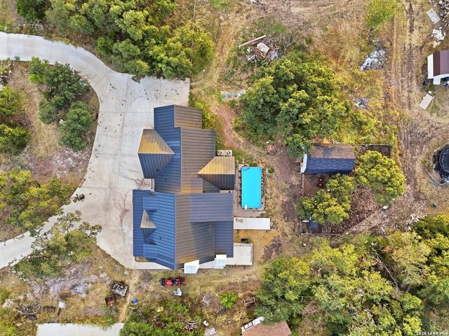 120 County Road 3828, San Antonio, TX 78253