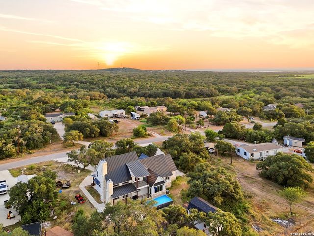 120 County Road 3828, San Antonio, TX 78253