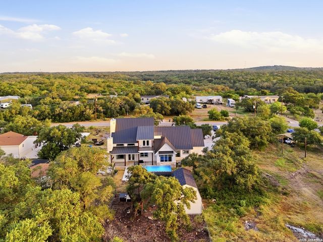 120 County Road 3828, San Antonio, TX 78253