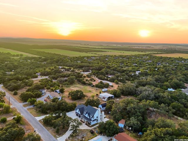120 County Road 3828, San Antonio, TX 78253