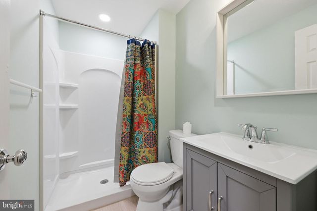 2215 PARISH LN, Frederick, MD 21701