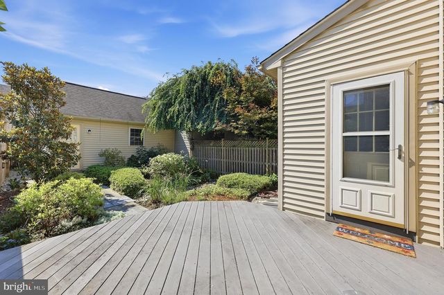 2215 PARISH LN, Frederick, MD 21701