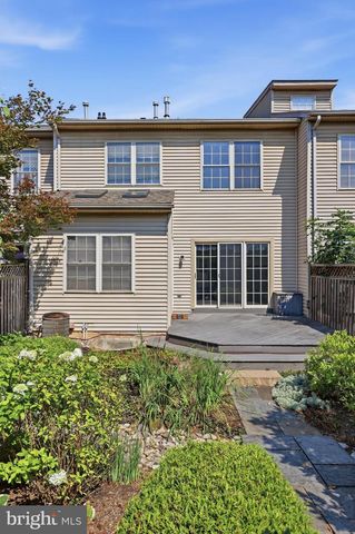 2215 PARISH LN, Frederick, MD 21701