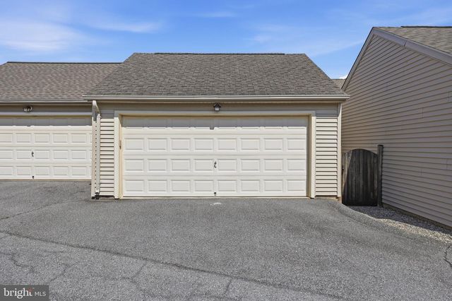 2215 PARISH LN, Frederick, MD 21701