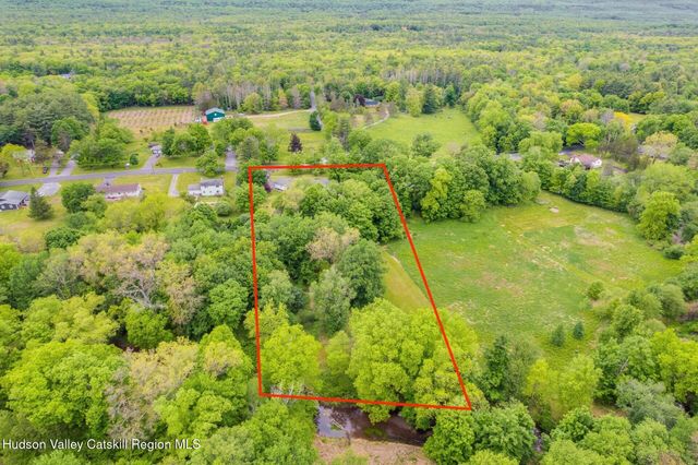 984 Blue Mountain Road, Saugerties, NY 12477