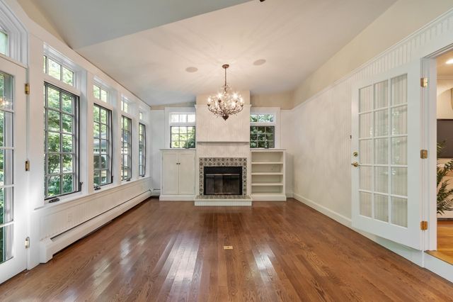 5 Tavern Ln, Lexington, MA 02421