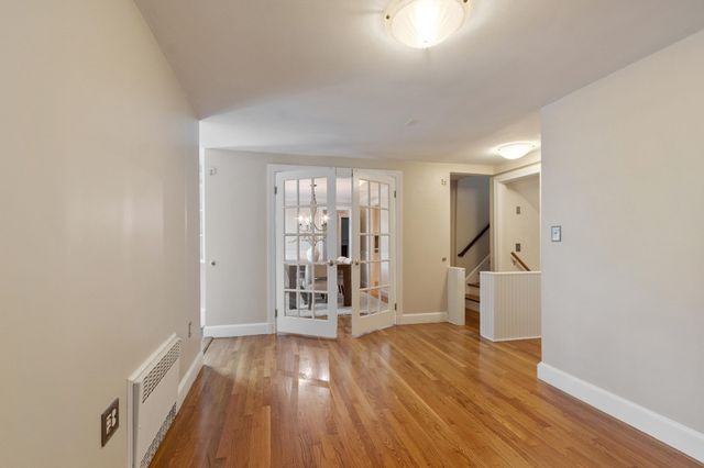 5 Tavern Ln, Lexington, MA 02421