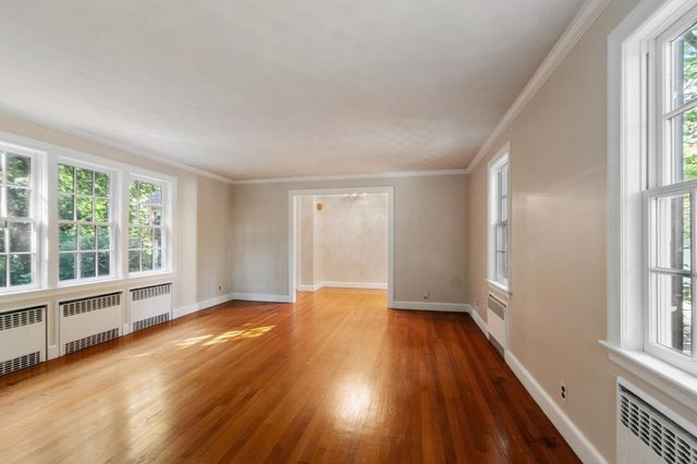 5 Tavern Ln, Lexington, MA 02421