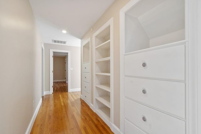 5 Tavern Ln, Lexington, MA 02421