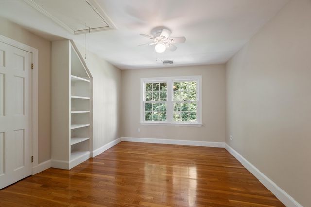 5 Tavern Ln, Lexington, MA 02421
