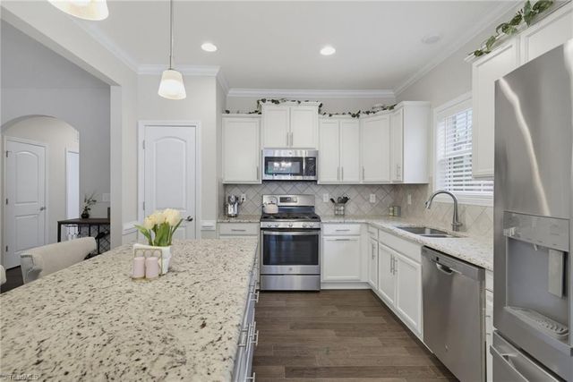 6509 Marion Gibson Way, Oak Ridge, NC 27310