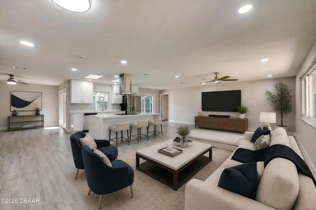 71 N St Andrews Drive, Ormond Beach, FL 32174