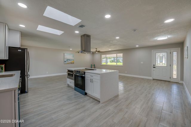 71 N St Andrews Drive, Ormond Beach, FL 32174