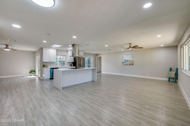71 N St Andrews Drive, Ormond Beach, FL 32174