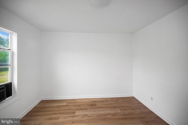 1806 FALL HILL AVE, Fredericksburg, VA 22401