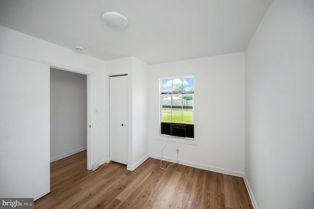 1806 FALL HILL AVE, Fredericksburg, VA 22401