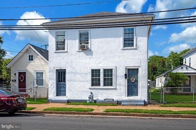 1806 FALL HILL AVE, Fredericksburg, VA 22401