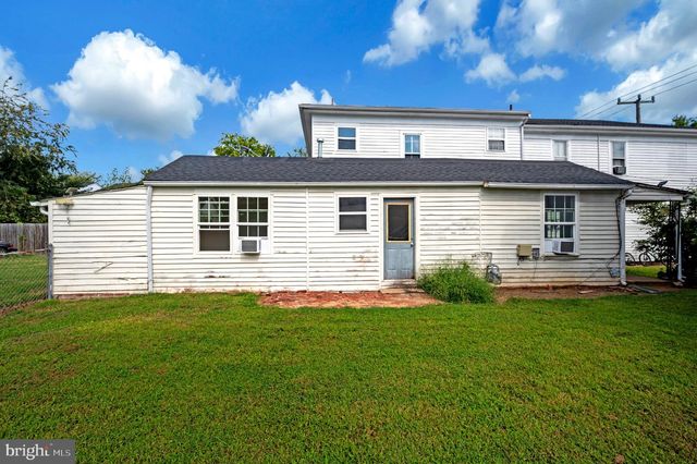 1806 FALL HILL AVE, Fredericksburg, VA 22401