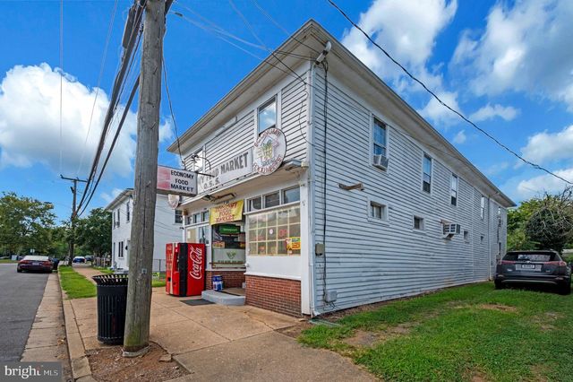 1806 FALL HILL AVE, Fredericksburg, VA 22401