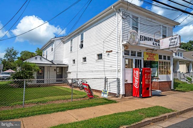 1806 FALL HILL AVE, Fredericksburg, VA 22401