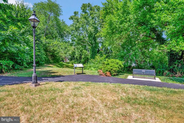 1806 FALL HILL AVE, Fredericksburg, VA 22401