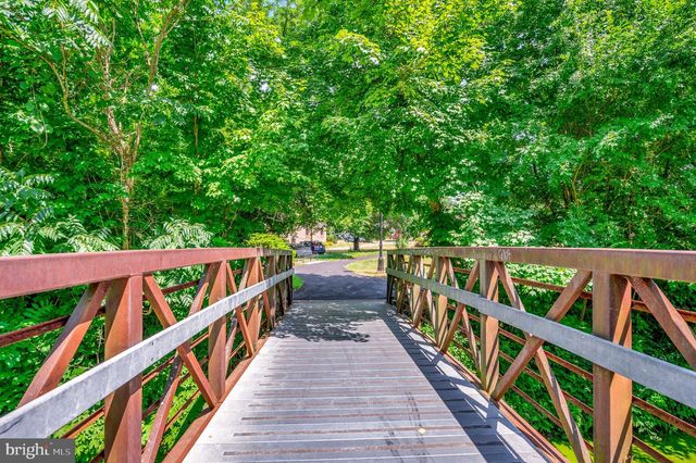 1806 FALL HILL AVE, Fredericksburg, VA 22401