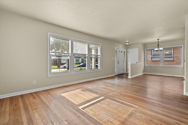 4549 N 58th STREET, Milwaukee, WI 53218