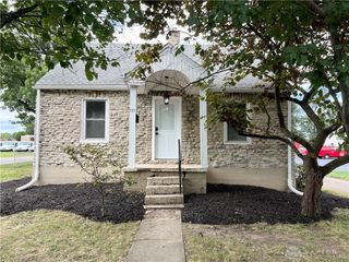 123 Chestnut Street, Englewood, OH 45322