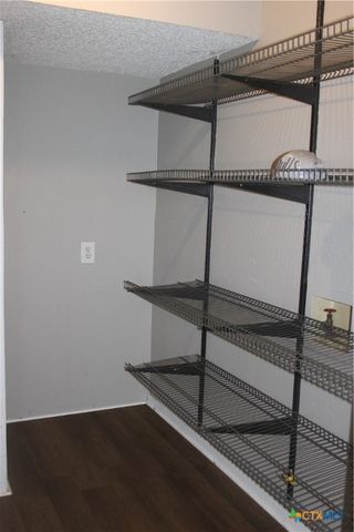 1504 Lakeview Drive, Lockhart, TX 78644