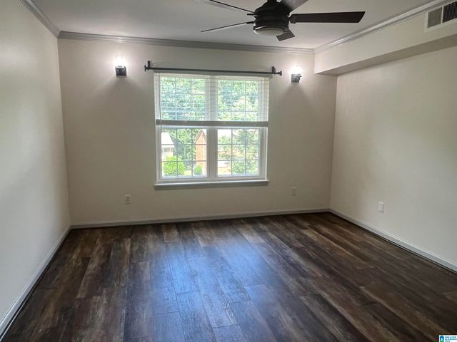 2110 Montreat Way Apt D, Vestavia Hills, AL 35216
