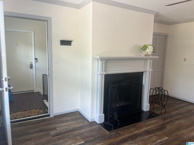 2110 Montreat Way Apt D, Vestavia Hills, AL 35216