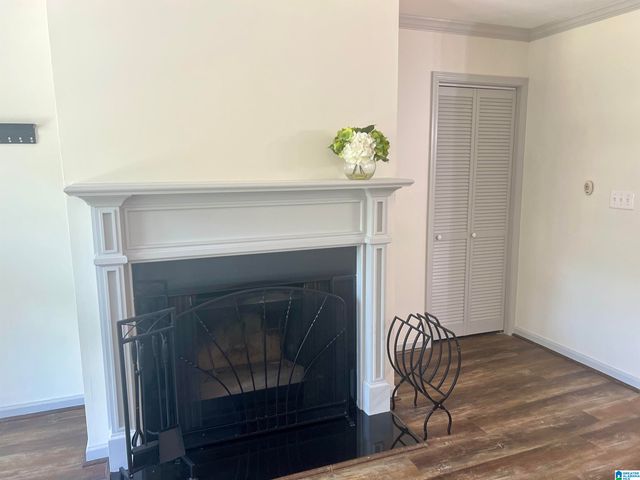 2110 Montreat Way Apt D, Vestavia Hills, AL 35216